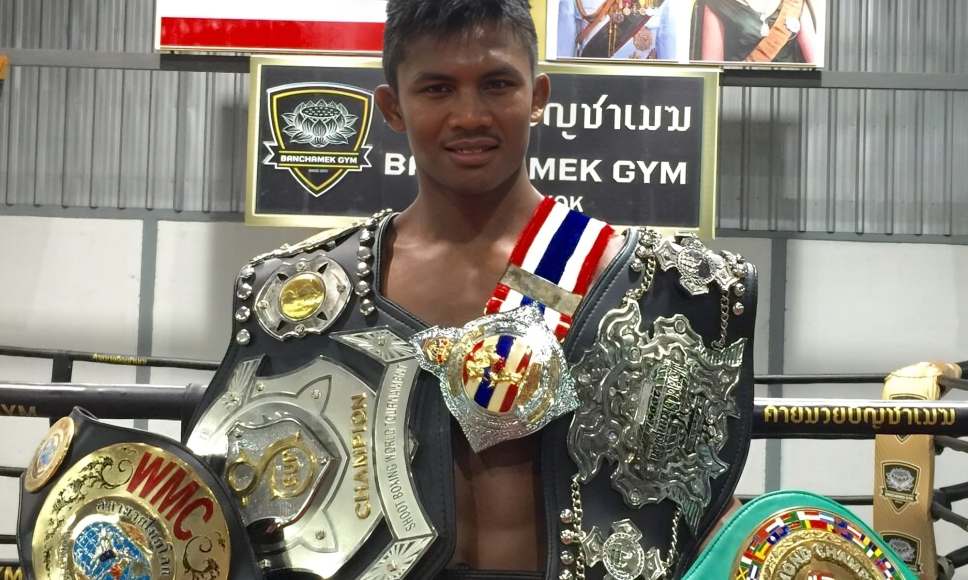 นักมวยไทยที่ยิ่งใหญ่ที่สุดตลอดกาล