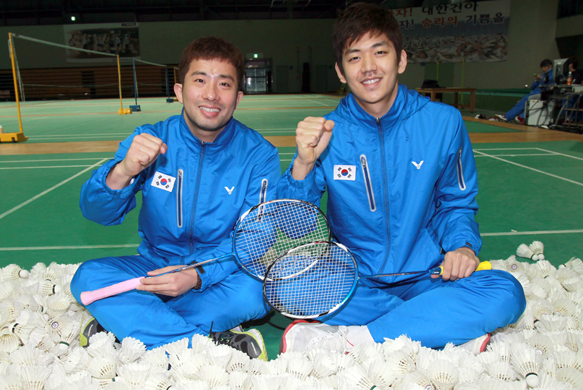 ดคู่นักแบดมินตันชายประเภทคู่