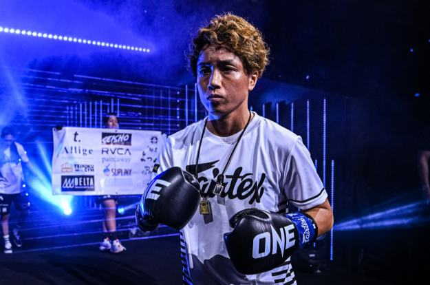 Stamp vs Kana Heats Up